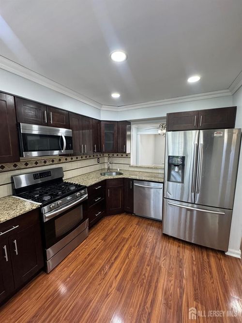 121 Dunham Ave, Edison, NJ, 08817-3361 | Card Image