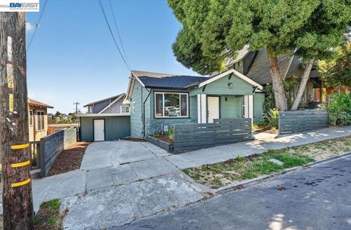 2227 E 27th St, Oakland, CA, 94606-3541 | Card Image