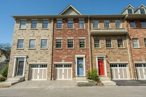 5 Oxfordshire Lane, Kitchener, ON, N2H0B6 | Card Image