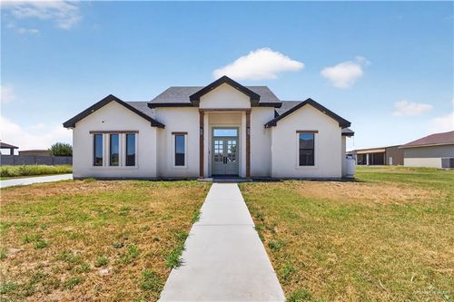 804 Seminole St, Rio Grande City, TX, 78582-6939 | Card Image