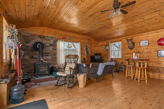 358 Academy St, House other with 3 bedrooms, 2 bathrooms and 4 parking in Newburgh ON | Image 23