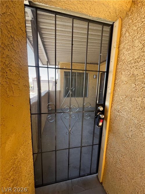 d-1534 Hialeah Dr, Las Vegas, NV, 89119-6343 | Card Image