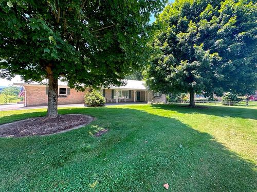 301 Mountain View Ave, Rural Retreat, VA, 24368-2669 | Card Image