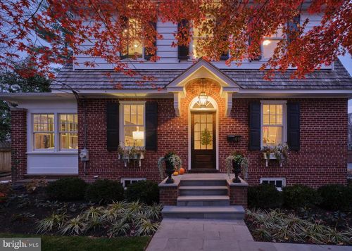 100 W Bridge St, NEW HOPE, PA, 18938-1424 | Card Image