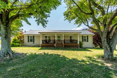 1575 Scotts Ferry E Road, House other with 2 bedrooms, 2 bathrooms and null parking in Versailles KY | Image 2