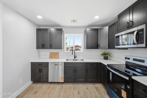 454 S Pioneer, Mesa, AZ, 85204-2530 | Card Image