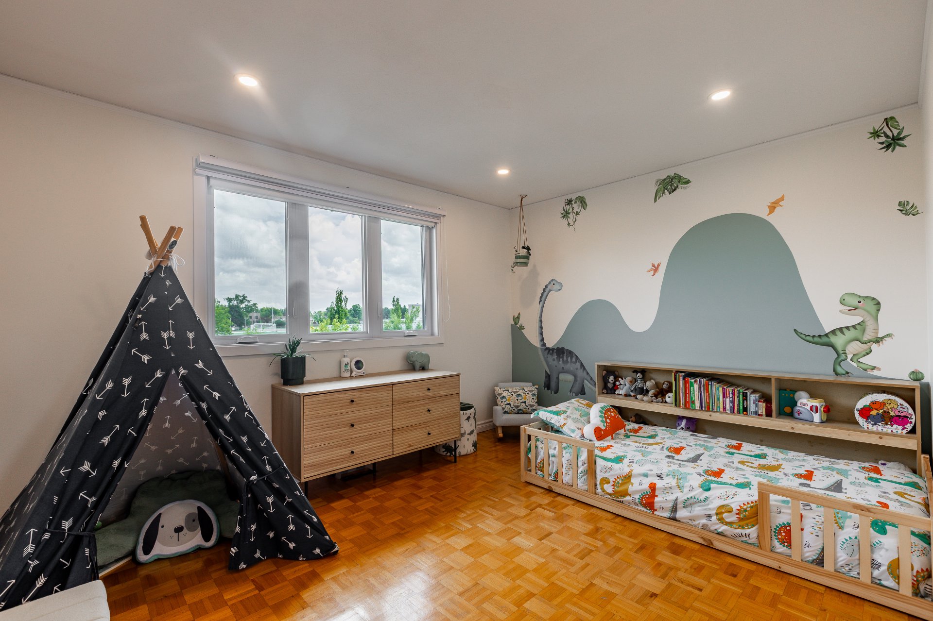 Residential in Laval (Sainte-Rose) 2