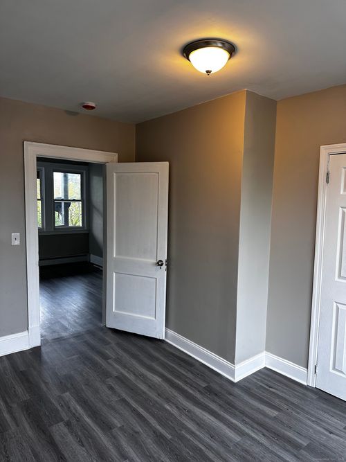 fl-3rd-19 Colonial St, Hartford, CT, 06106-3342 | Card Image