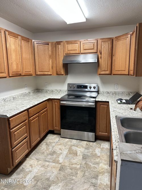 7-2355 Tripp Dr, Reno, NV, 89512-4039 | Card Image