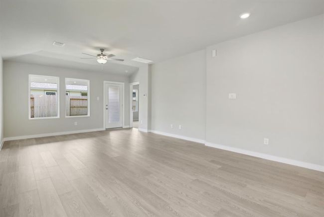 Photo is not of the actual home but is an inspirational photo of builder’s model home and may depict options, furnishings, and/or decorator features that are not included. | Image 8