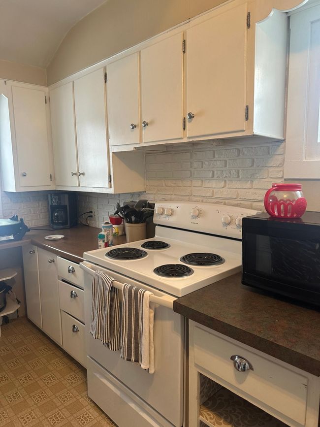 745 W Phillip St, House other with 3 bedrooms, 1 bathrooms and null parking in Rhinelander WI | Image 9