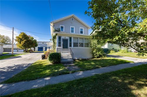74 Pleasant St, Canandaigua, NY, 14424-2065 | Card Image
