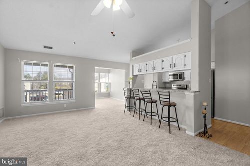 vi110-617 Himes Ave, FREDERICK, MD, 21703-6208 | Card Image