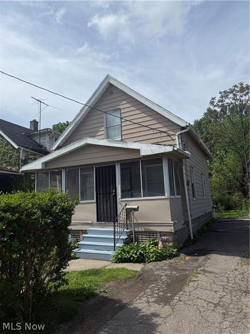 7738 Spafford Rd, Cleveland, OH, 44105-3624 | Card Image