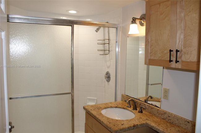 APT-2111 - 1280 S Alhambra Cir, Condo with 2 bedrooms, 2 bathrooms and null parking in Coral Gables FL | Image 8