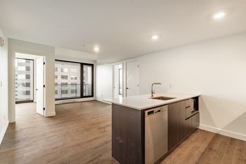 3502-1210 Rue Jeanne-Mance, Montréal, QC, H2X1M1 | Card Image