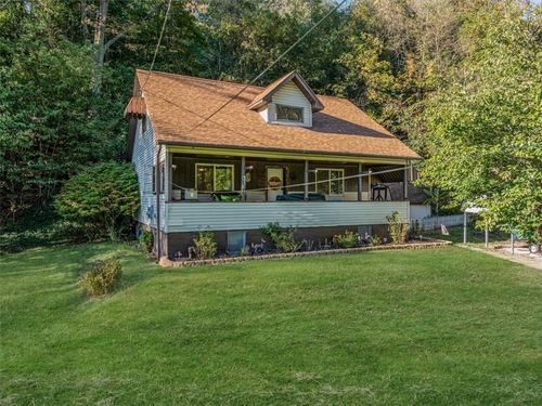 3025 Walton Rd, Finleyville, PA, 15332-1573 | Card Image