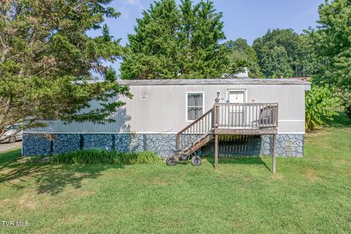 247 Leonard Ln, Blountville, TN, 37617-4051 | Card Image