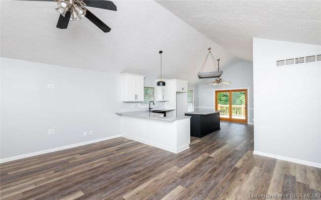 715 Valley View Trce, Home with 4 bedrooms, 3 bathrooms and null parking in New Albany IN | Image 11