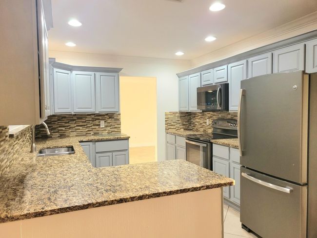 2913 Se Darien Rd, House other with 3 bedrooms, 2 bathrooms and null parking in Port St Lucie FL | Image 10