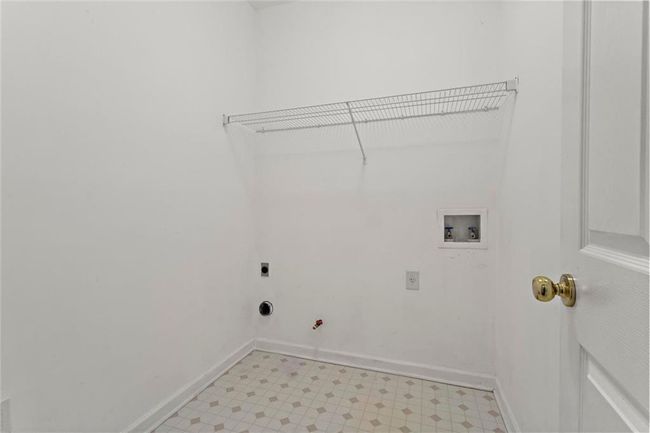 115 Graystone Ter, House other with 3 bedrooms, 2 bathrooms and 2 parking in Alpharetta GA | Image 21