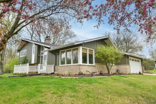 4404 Menomonee River Parkway, Wauwatosa, WI, 53225 | Card Image