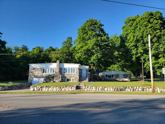 4642 Main St, House other with 8 bedrooms, 5 bathrooms and null parking in Onekama MI | Image 12