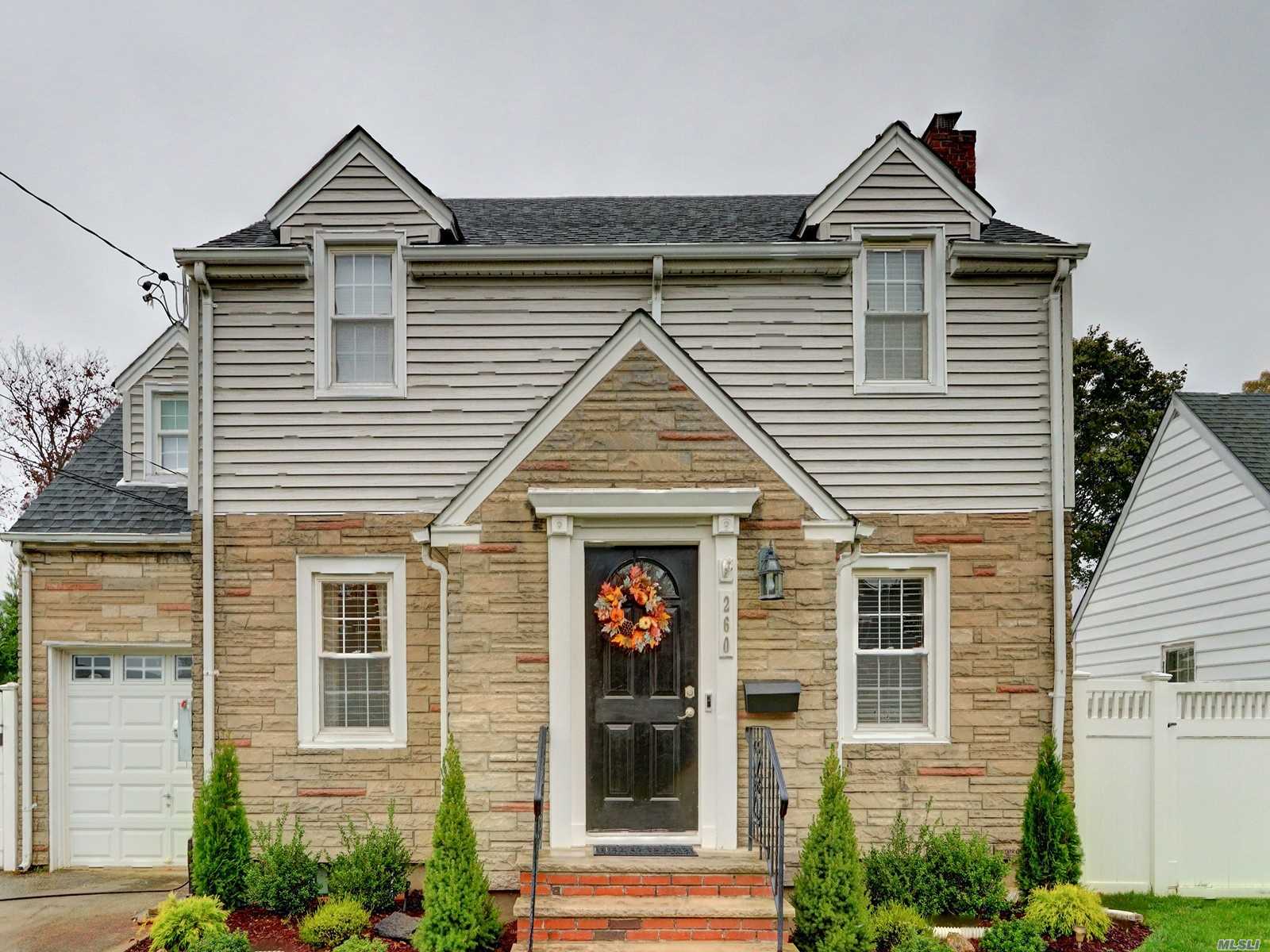 260 Hoke Avenue, Sold in Oceanside Zoocasa