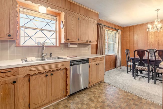 Over sink window and other fine details | Image 16