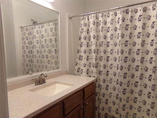 505 S Saint Andrews St, House other with 3 bedrooms, 2 bathrooms and 2 parking in Weimar TX | Image 11