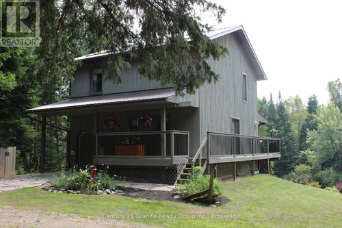 1082 Green Lake Rd, Algonquin Highlands, ON, K0M1S0 | Card Image