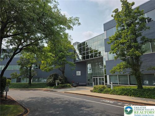 260-95 Highland Ave, Bethlehem, PA, 18017-9432 | Card Image