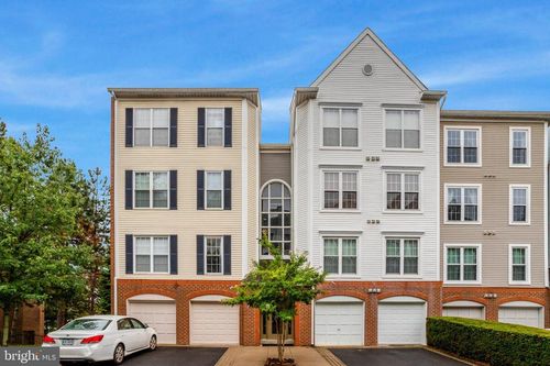 apt-102-245 S Pickett St, ALEXANDRIA, VA, 22304-4722 | Card Image