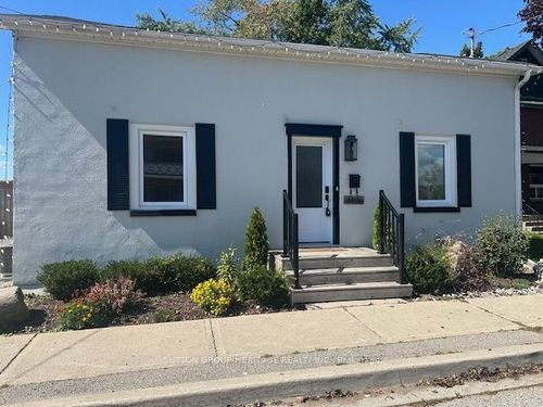 1612 Dufferin St, Whitby, ON, L1N1B2 | Card Image