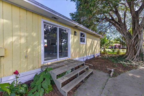 117 Ne 8th St, Pompano Beach, FL, 33060-6137 | Card Image