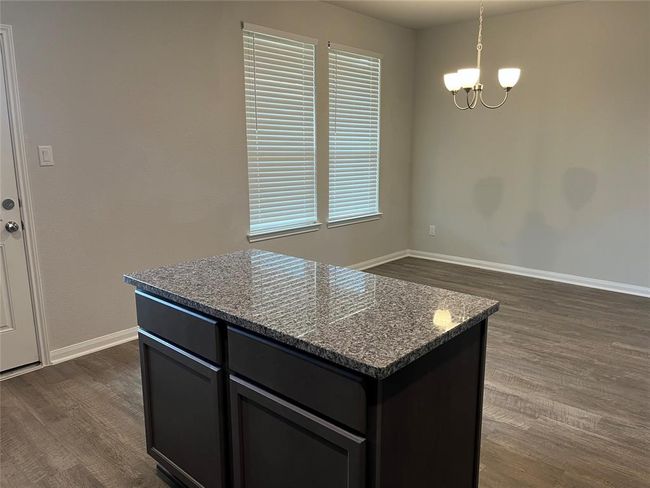 Kitchen area | Image 25