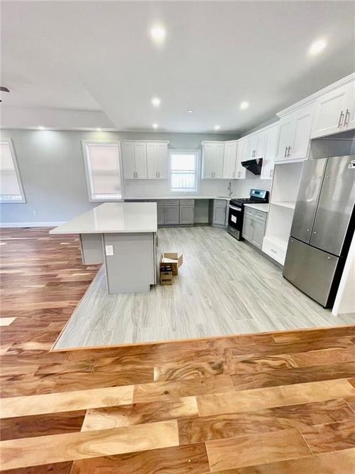 1-13919 226th St, Laurelton, NY, 11413-2746 | Card Image