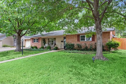 2109 Lake James Drive, Waco, TX, 76710 | Card Image