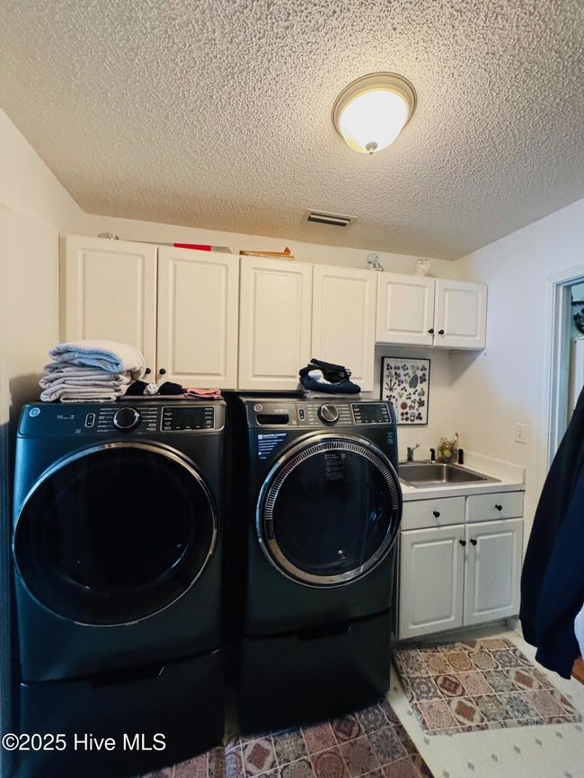Washer and dryer not incluced | Image 18