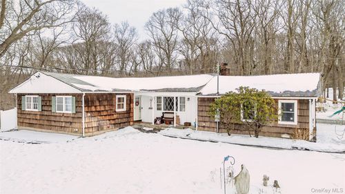33 Randall Rd, Wading River, NY, 11792-1514 | Card Image