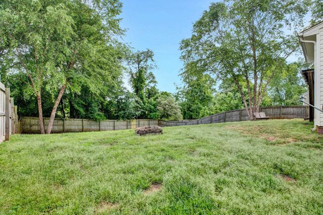 LARGE private backyard | Image 30