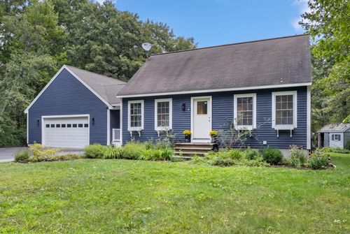 4 Tanglewood Dr, Kennebunk, ME, 04043-6307 | Card Image