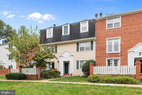 unit-b-2715 S Walter Reed Dr, ARLINGTON, VA, 22206-1270 | Card Image