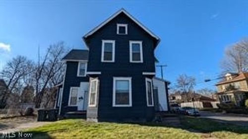 949 Fulton Rd Nw, Canton, OH, 44703-2208 | Card Image