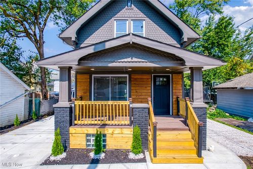 9414 Almira Ave, Cleveland, OH, 44102-4705 | Card Image