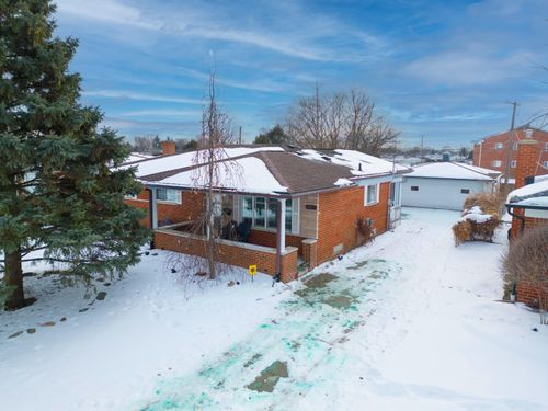 34617 Greentrees Rd, Sterling Heights, MI, 48312-5516 | Card Image