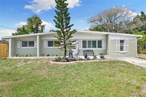 163 Sunway Ave, Sarasota, FL, 34237-6218 | Card Image