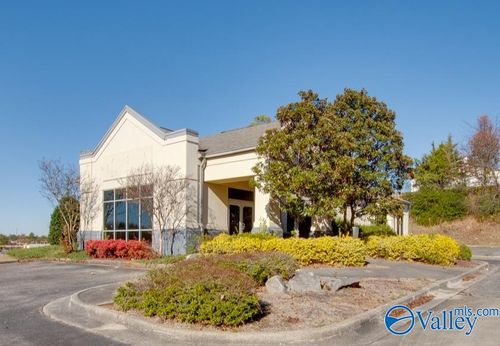 4550 University Dr Nw, Huntsville, AL, 35816-3402 | Card Image
