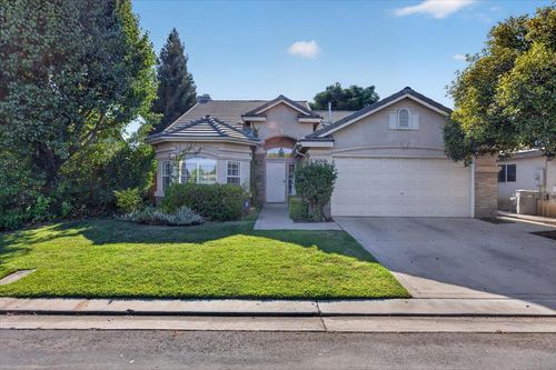 8531 N Talladega Way, Fresno, CA, 93720-5300 | Card Image