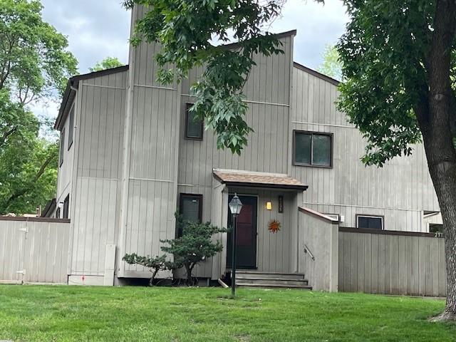 Saint Johns Dr, Eden Prairie, MN 55346